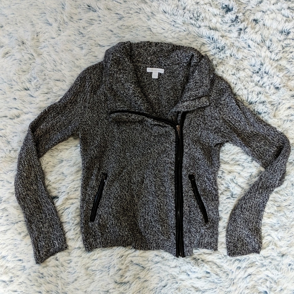 New York and Company knit sweater